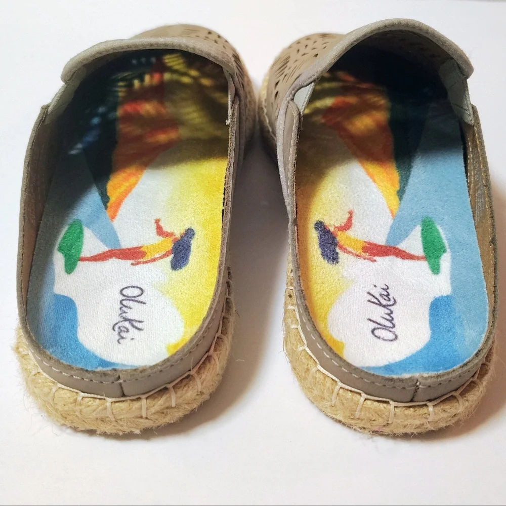 OluKai Women's Kaula 'Olu 'Ili Perforated Leather Espadrille Mules Grey Size 8